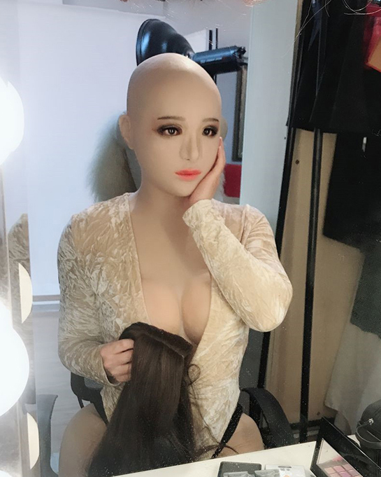 美人の御姉様　HAENA　M06女神メイク付き　シリコン製　目無し　D Cupオッパイ付きフィメールマスク　谷間　シリコン充填　胸　柔らかい3