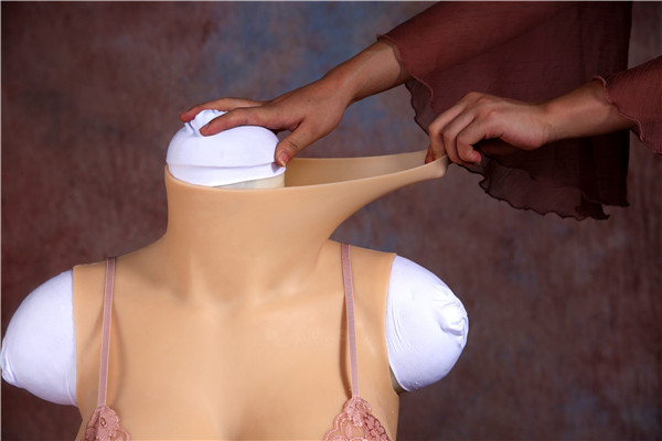 全身連体　シリコンバスト　ハイネック　女装　胸　巨乳　豊胸　谷間　ペニス隠し　尿導管付き　ふぇめーるすーつ　リアルな偽膣　挿入可能　お尻　ヒップアップ　全裸スーツ　仮装　オカマ　CD　女装　通販-8