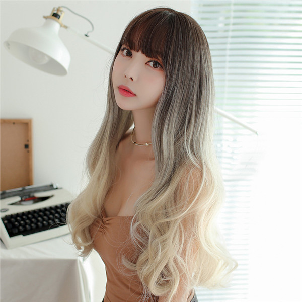 ロングカール 　三色グラデーション ウィッグ　おしゃれ　可愛いスタイル　カツラ　ファッション　長さ66ｃｍ　耐熱ファイバー　自然な手触り　人工頭皮　通気性が抜群　ネット付き　男の娘　女装変装体験-3