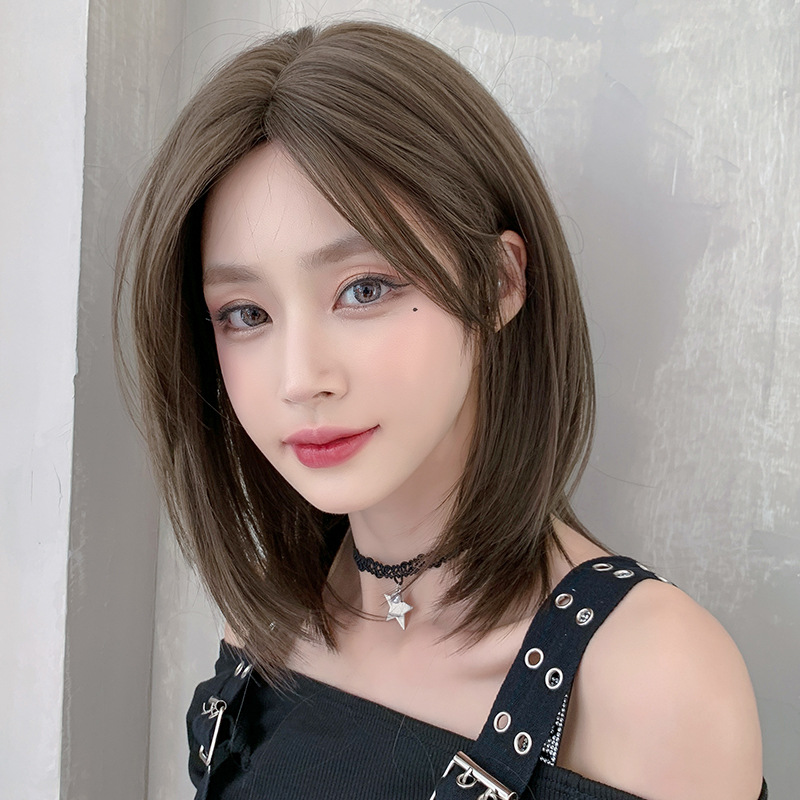 3色選択可能 ショートヘア 真ん中分け お洒落 フルウィッグ Office Lady 長さ39cm 人工頭皮 耐熱 ネット付き 通気性が抜群 違和感がないウィッグ 男の娘 女装体験用カツラ お勧め-4 3色選択可能 ショートヘア 真ん中分け お洒落 フルウィッグ Office Lady 長さ39cm 人工頭皮 耐熱 ネット付き 通気性が抜群 違和感がないウィッグ 男の娘 女装体験用カツラ お勧め-4