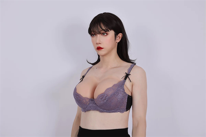 大人気　C/Gカップ　超便利チューブトップ　シリコンバスト　コスプレ/女装/女体化/トランスジェンダー　美乳　変装用　全国送料無料-10