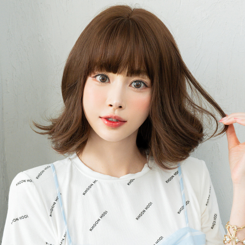 可愛いフルウィッグ　亜麻色　レディース　ミディアム　長さ30cm　人工頭皮　通気性が抜群　ヘアネット付き　自然　普段使い　男の娘　女装体験用ウイッグ　お勧め-1