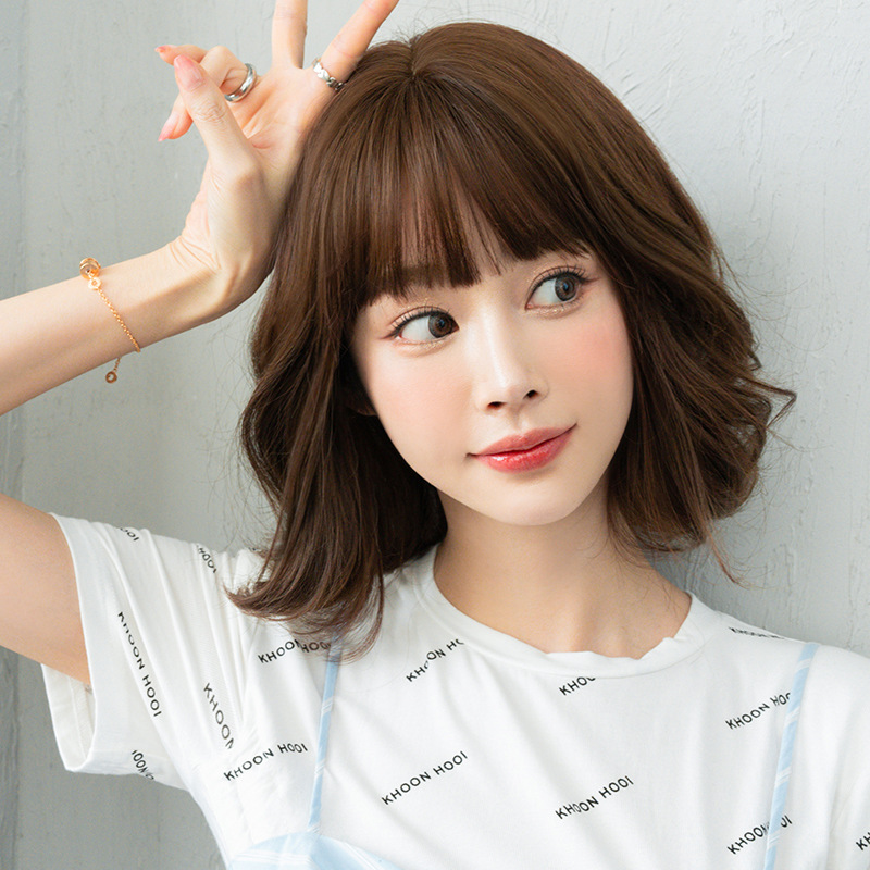 可愛いフルウィッグ　亜麻色　レディース　ミディアム　長さ30cm　人工頭皮　通気性が抜群　ヘアネット付き　自然　普段使い　男の娘　女装体験用ウイッグ　お勧め-3