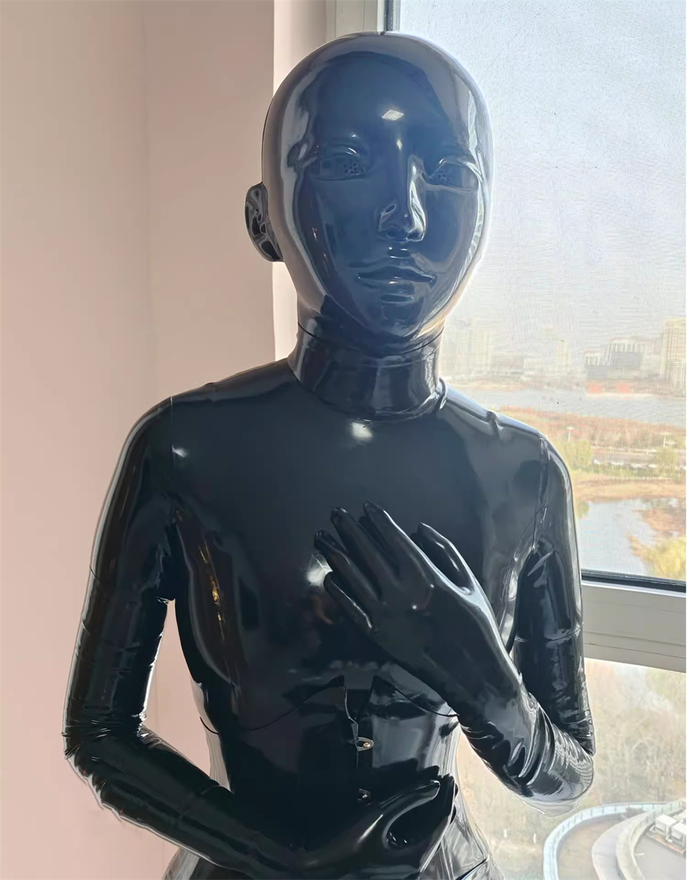 【本心を隠す】笑っても泣いても他人に見られたくない！新着シリコン製フィメールマスク　全頭フェイススキン　ブラック/レッド/ホワイト/ピンク四色選択可能　ラテックススーツと組み合わせてご利用をお勧め　男女兼用-6