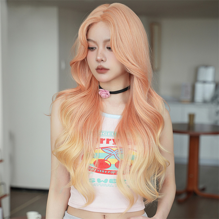オレンジ色　カーリーヘアー　真ん中分け　ロング 　天然パーマ　フルウィッグ　長さ72cm　人工頭皮　小顔　普段使い　ヘアネット付き　通気性が抜群　女装体験用カツラ　お勧め-2