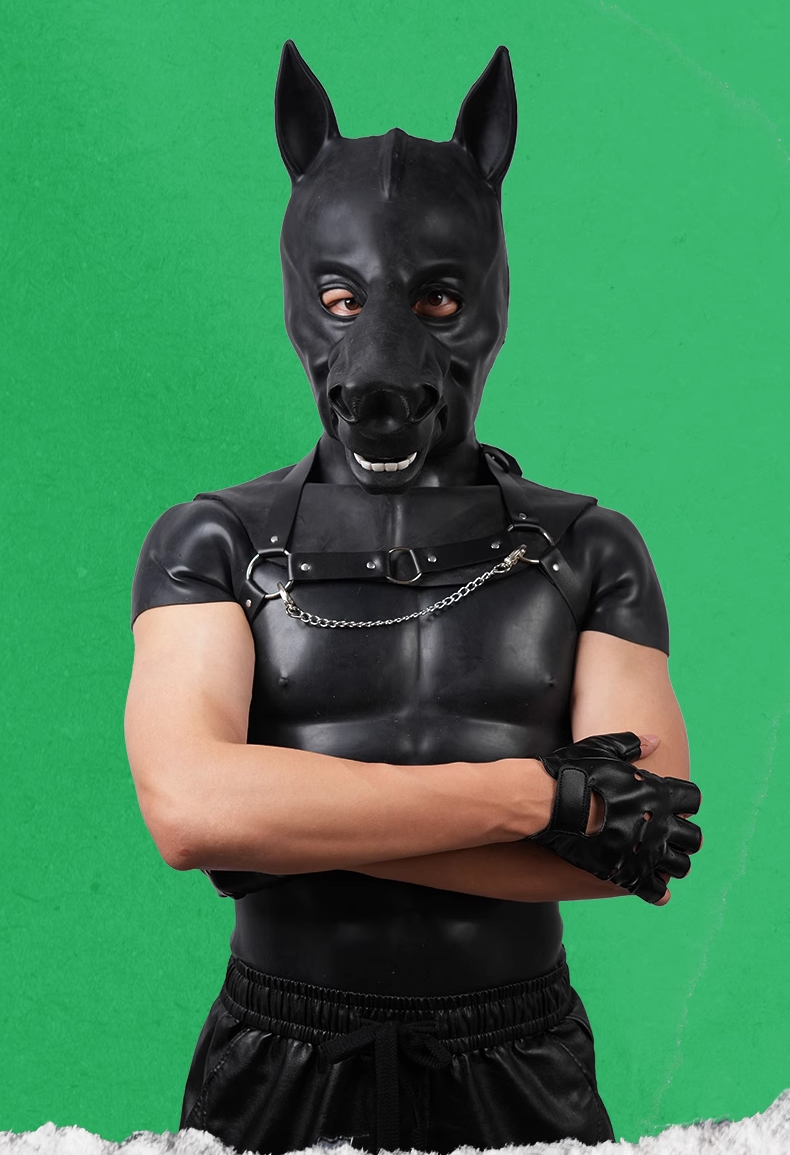 馬の全頭マスク　ブラック　ピカピカシリコン素材製　動物コスプレ-1