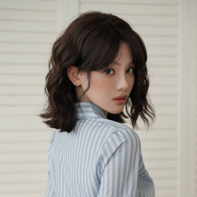 大人気　黒茶色　フルウィッグ　長さ35cm　ショートカット　人工頭皮　自然　ヘアネット付き　レディース　かつら　通気性が抜群　普段使い　女装体験用カツラ　お勧め-4