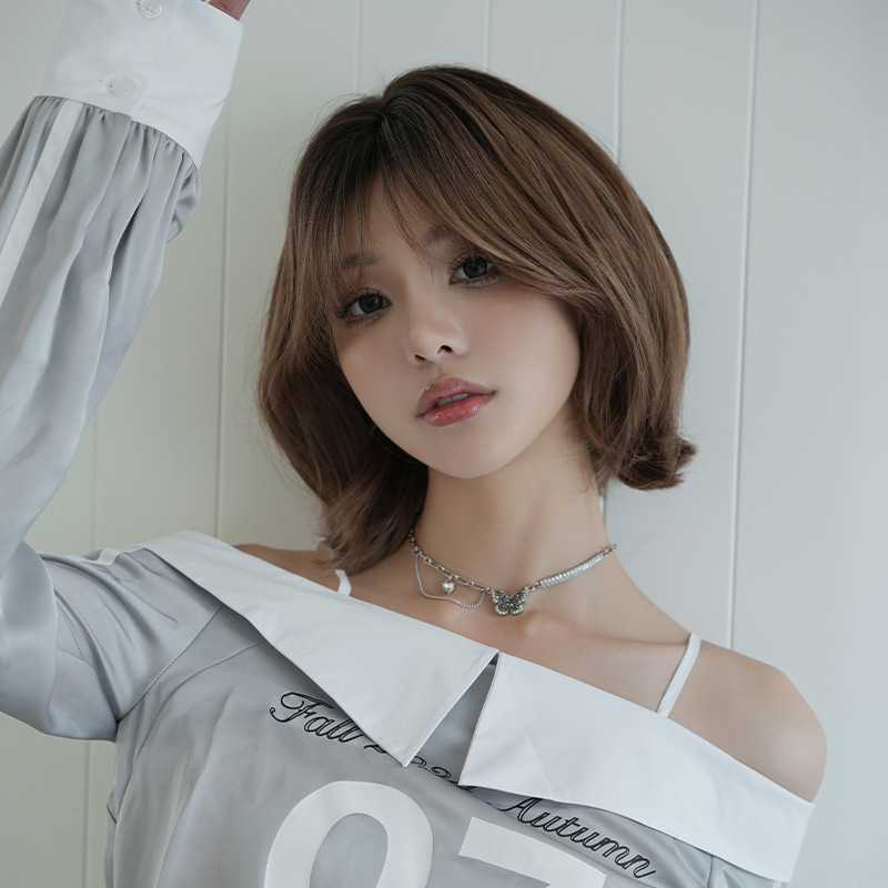 大人気　茶色　可愛いフルウィッグ　長さ33cm　ショートカット　ふわふわ　人工頭皮　自然　ヘアネット付き　レディース　かつら　通気性が抜群　普段使い　女装体験用カツラ　お勧め-4