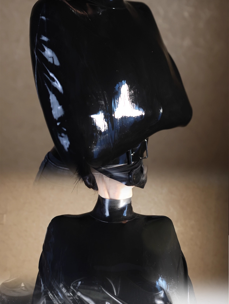 両手拘束　ラテックス製拘束衣　ブラック　天然ラテックス素材　厚さ0.4mm　背中ファスナー　調節可能ベルト付き　SMプレイ-5