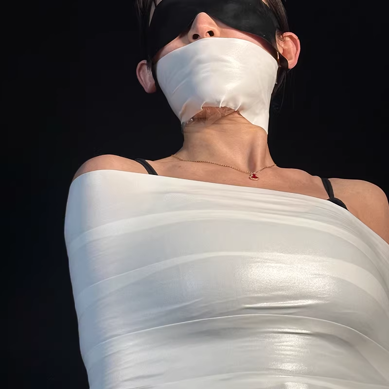 ギャグボール　紫色　柔らかい素材製　コスプレやSMプレイの小道具　口封じテープと組み合わせてご利用をお勧め-1