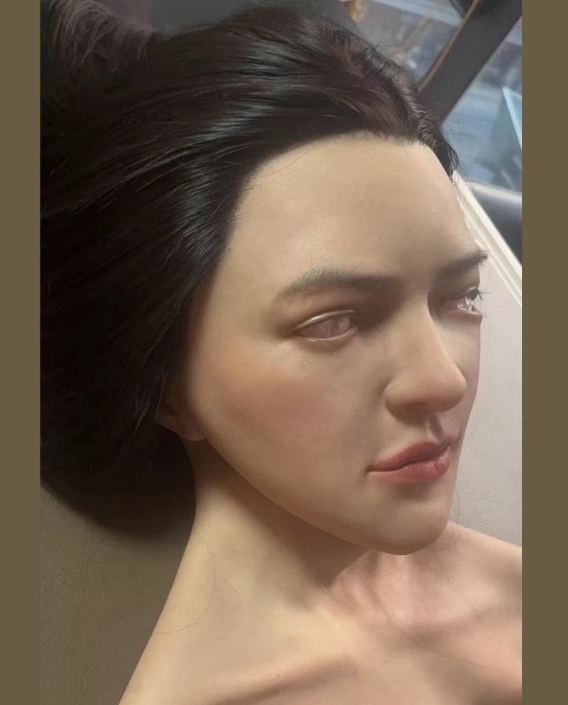高品質シリコン素材製　フィメールマスク　于伊ちゃん　デフォルトメイク付き　美人顔　髪の毛植毛　眉毛植毛　メイク＆髪色＆髪型変更可能　女装変装-1