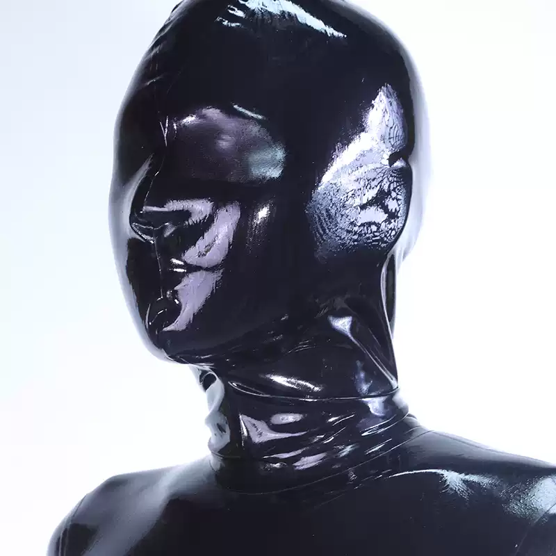 ブラック　ラテックス製　全頭マスク　目＆鼻に細孔付き　厚さ0.25mm　後頭部ファスナー無し-1
